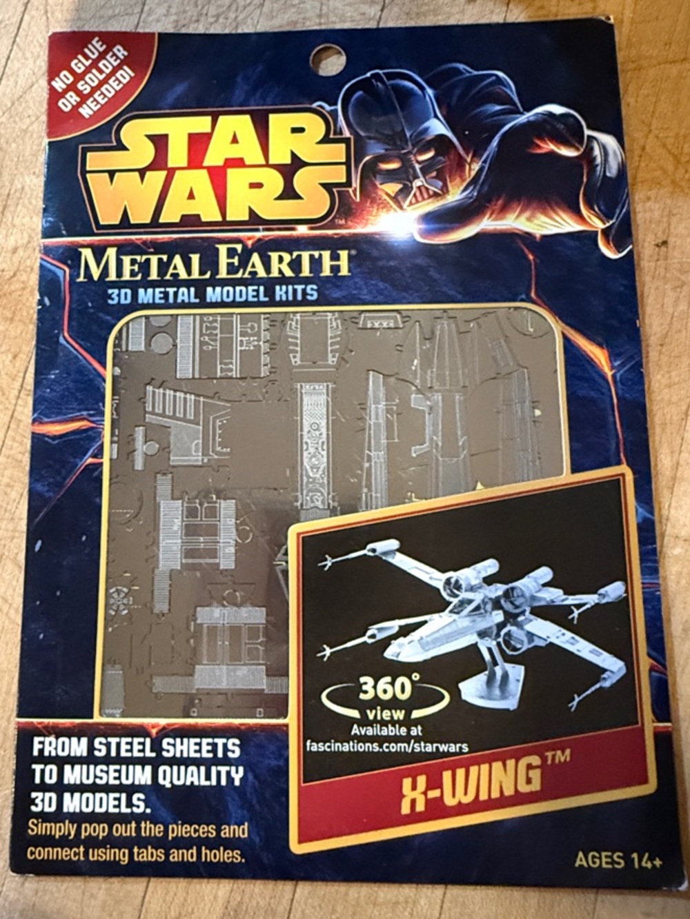 Star Wars X-Wing Metal Earth Kit - Silver and Blue Packaging